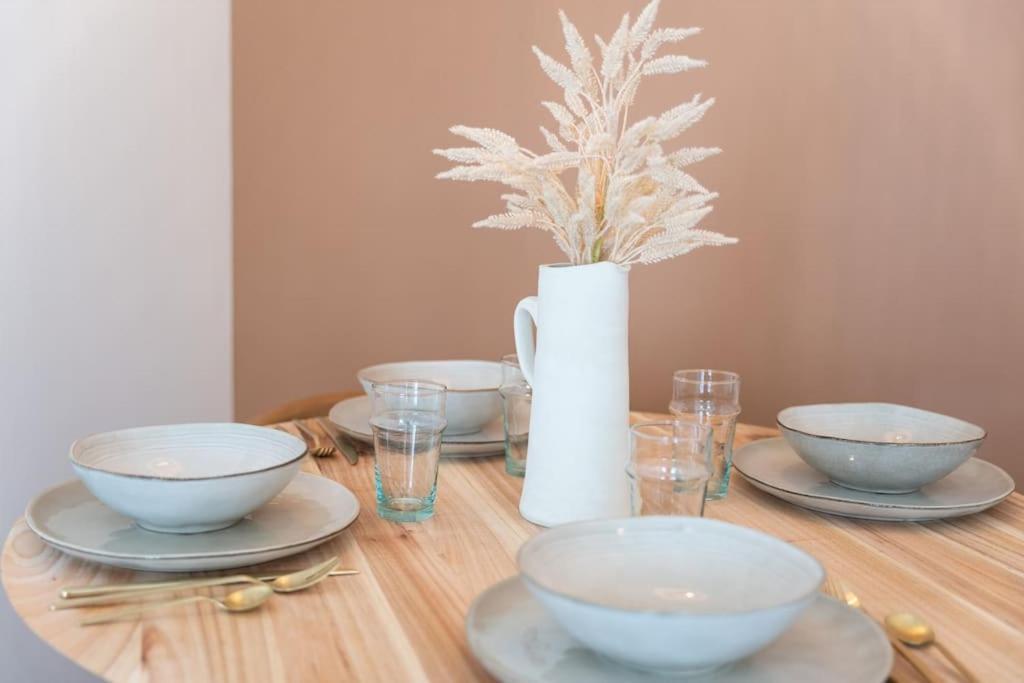 Superbe Appartement En Rdc Proche Marche Central La Rochelle  Kültér fotó